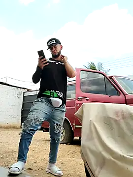 PIGHIGHDIRTY_p0: διαδικτυακό σόου στην κάμερα