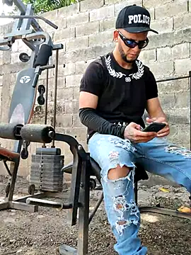 PIGHIGHDIRTY_p0 Show in webcam