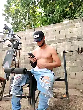 Show modela PIGHIGHDIRTY_p0 na web-kameri