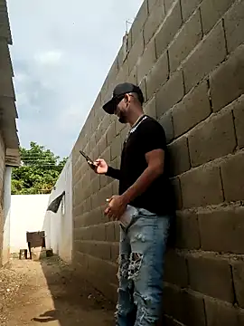 Show modela PIGHIGHDIRTY_p0 na web-kameri