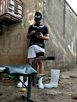 PIGHIGHDIRTY_p0 Show in webcam