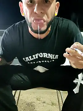 PIGHIGHDIRTY_p0 Show Webcam