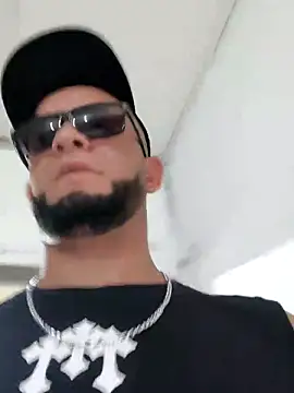 Show modela PIGHIGHDIRTY_p0 na web-kameri