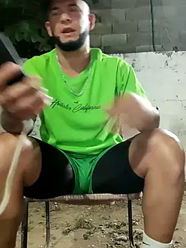 PIGHIGHDIRTY_p0のライブXXXチャット