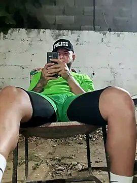 PIGHIGHDIRTY_p0n Webbikameraesitys
