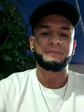 PIGHIGHDIRTY_p0 Show Webcam