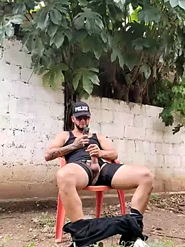 Show modela PIGHIGHDIRTY_p0 na web-kameri