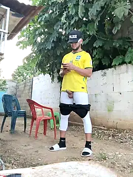 PIGHIGHDIRTY_p0n Webbikameraesitys