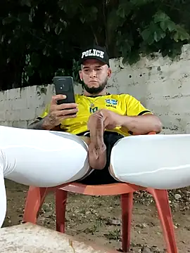 Show modela PIGHIGHDIRTY_p0 na web-kameri