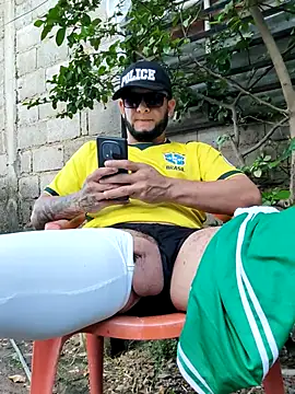 PIGHIGHDIRTY_p0n Webbikameraesitys