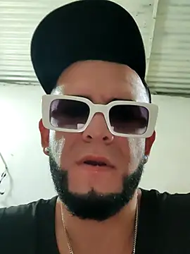 PIGHIGHDIRTY_p0's Webcam Show