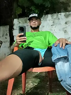 PIGHIGHDIRTY_p0n Webbikameraesitys