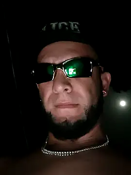 Show modela PIGHIGHDIRTY_p0 na web-kameri