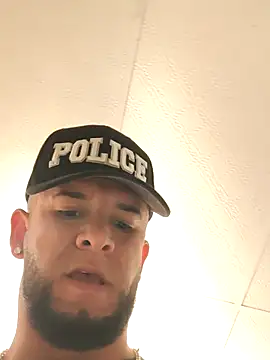 PIGHIGHDIRTY_p0n Webbikameraesitys
