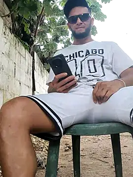 PIGHIGHDIRTY_p0 Show in webcam