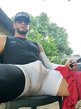 Show modela PIGHIGHDIRTY_p0 na web-kameri