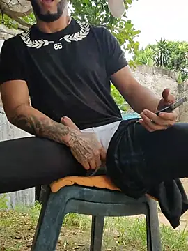 PIGHIGHDIRTY_p0n Webbikameraesitys