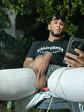 PIGHIGHDIRTY_p0n Webbikameraesitys