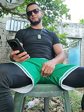 הופעת וובקאם של PIGHIGHDIRTY_p0