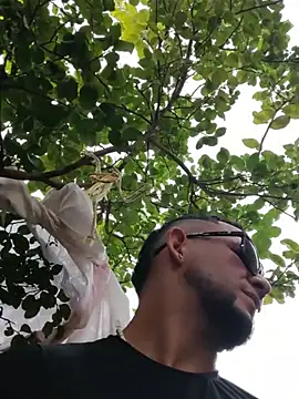 PIGHIGHDIRTY_p0: διαδικτυακό σόου στην κάμερα