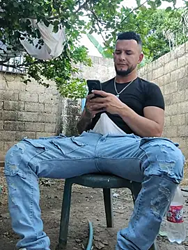 Show modela PIGHIGHDIRTY_p0 na web-kameri