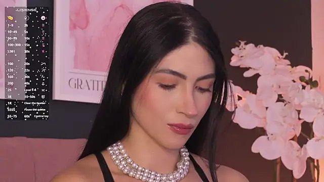 ItsTatiana's Live Chat Room