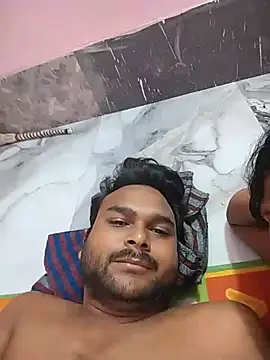 Show modela priya_kumari143 na web-kameri