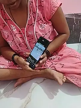priya_kumari143n Webbikameraesitys