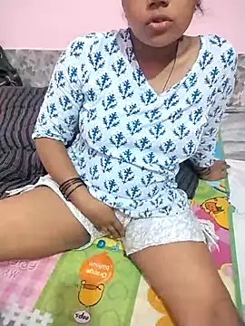 Webkamerová show priya_kumari143