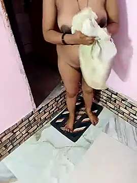 Show webcam de priya_kumari143