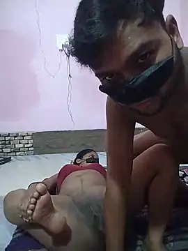 Show Webcam de priya_kumari143