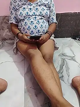 Show de webcam de priya_kumari143