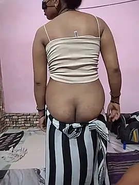 Pokazy przed kamerką – priya_kumari143
