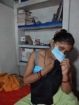 Show modela priya_kumari143 na web-kameri