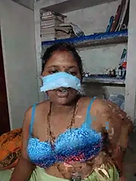 Webkamerová show priya_kumari143