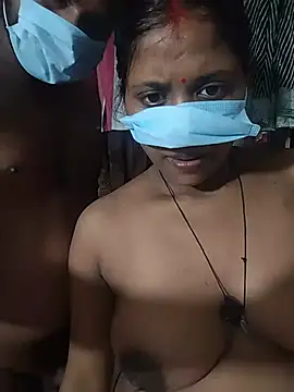 Show modela priya_kumari143 na web-kameri