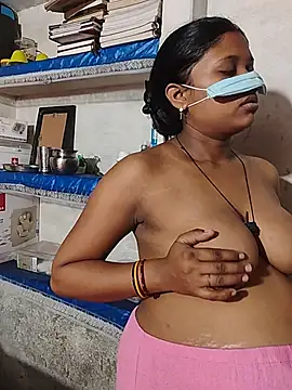 priya_kumari143 Adlı Modelin Canlı XXX Sohbeti