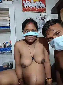 Show modela priya_kumari143 na web-kameri