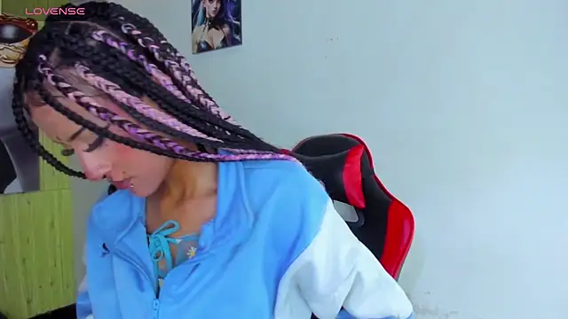Онлайн чат XXX dolly_boob