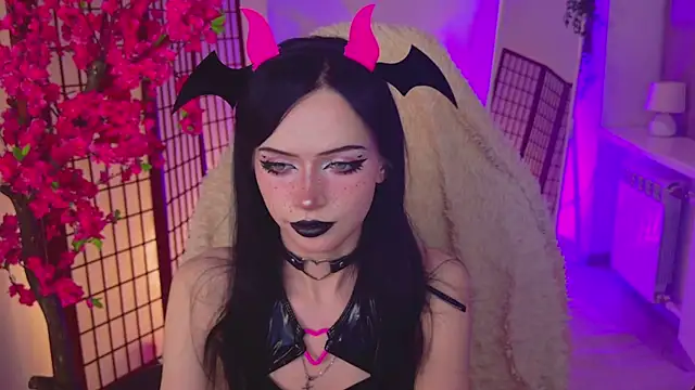 Pokazy przed kamerką – Dark_Diva