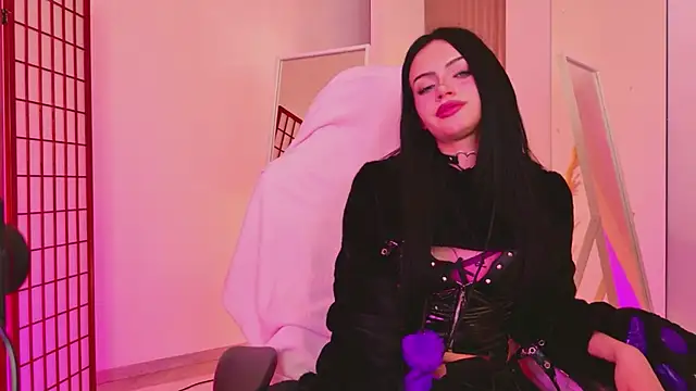 Pokazy przed kamerką – Dark_Diva