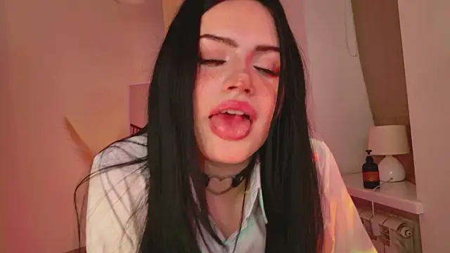 הופעת וובקאם של Dark_Diva