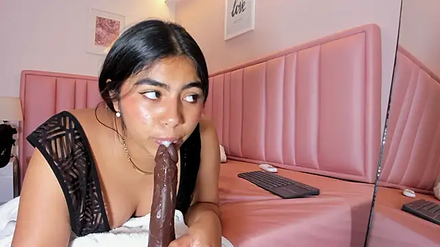 soft_rose_1's Webcam Show