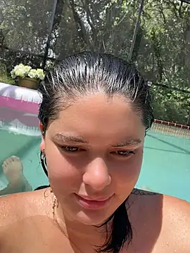 mangolini_parrocini Show in webcam
