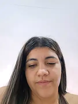 غرفة دردشة Ivy_enjoy المباشرة