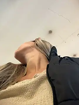 Nata_Kittyn Webbikameraesitys