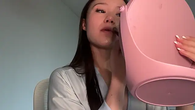 luvvivii's Webcam Show