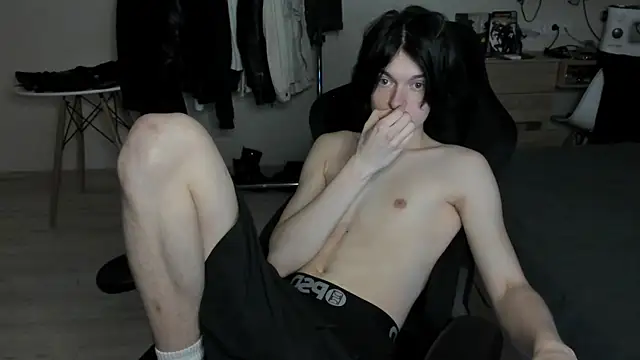 JohnGaliano Шоу с уебкамера