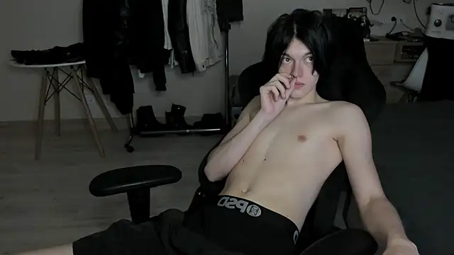 JohnGaliano Шоу с уебкамера