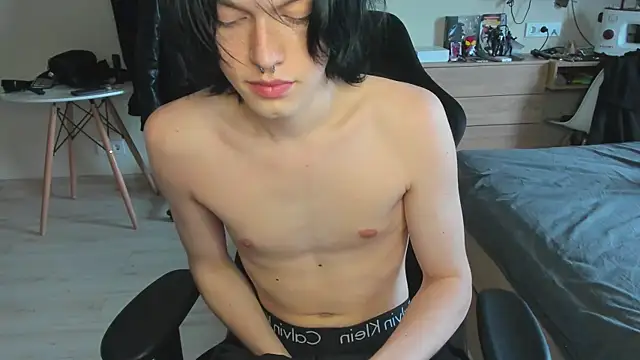 عرض كام JohnGaliano